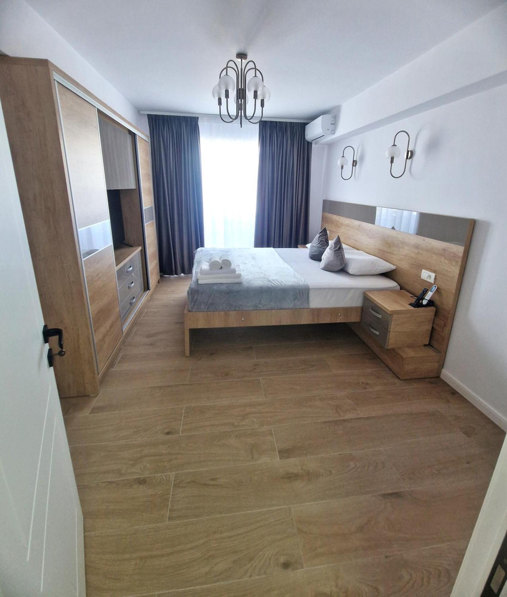 Ultracentral Luxury Apartament Curtea de Argeş Exterior foto